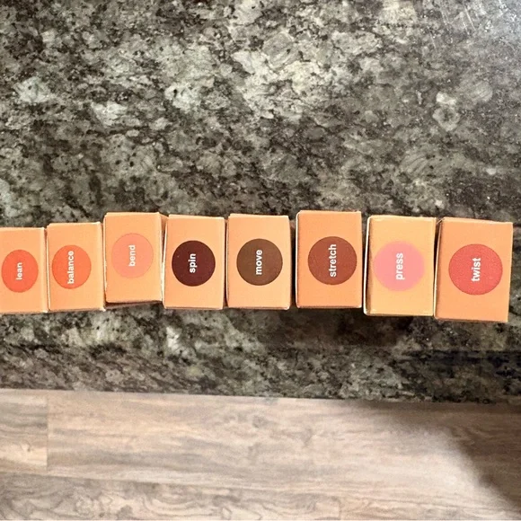 Rhode Lipliners bundle (4 for 48$) 12$ a piece - Picture 1 of 2